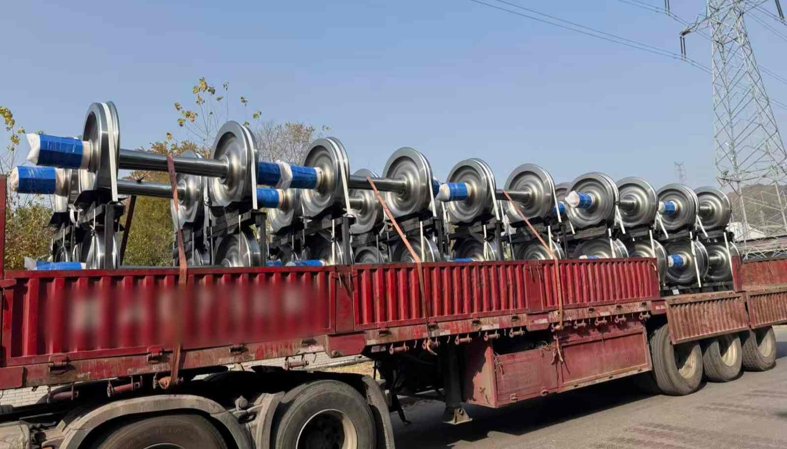 نجحت شركة MTJ في شحن 100 مجموعة من عجلات STJ866A إلى موزمبيق